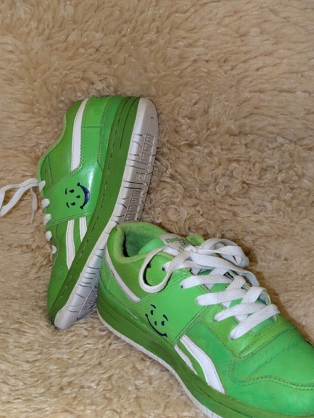 Reebok Kool-Aid Shoes, Size 34 (Women's 4 / 4.5, Kids 2 /2.5)